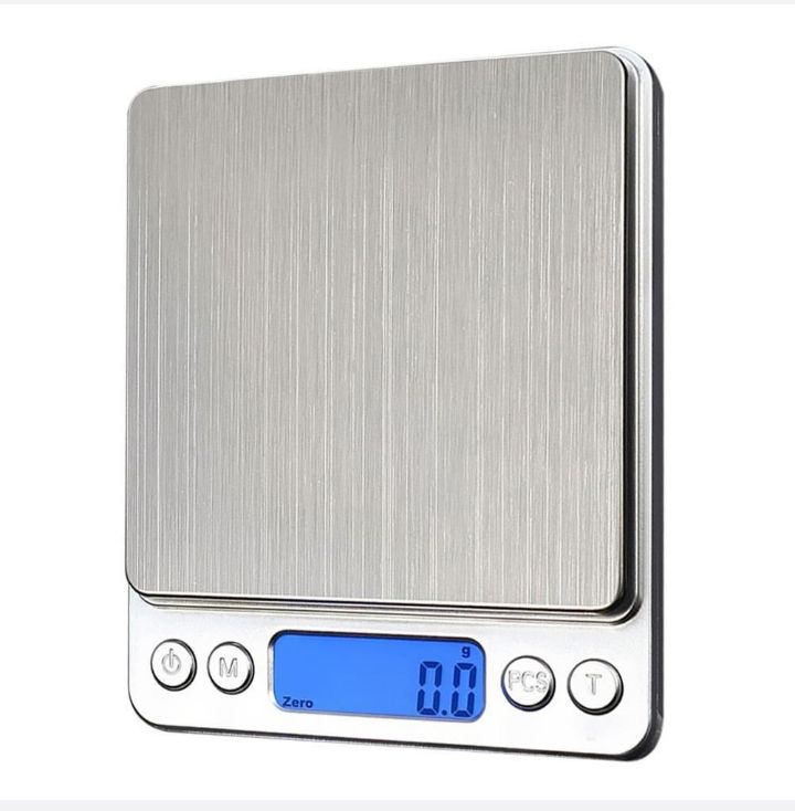 boss accurate 2000g / 0.01 g digital pocket scale